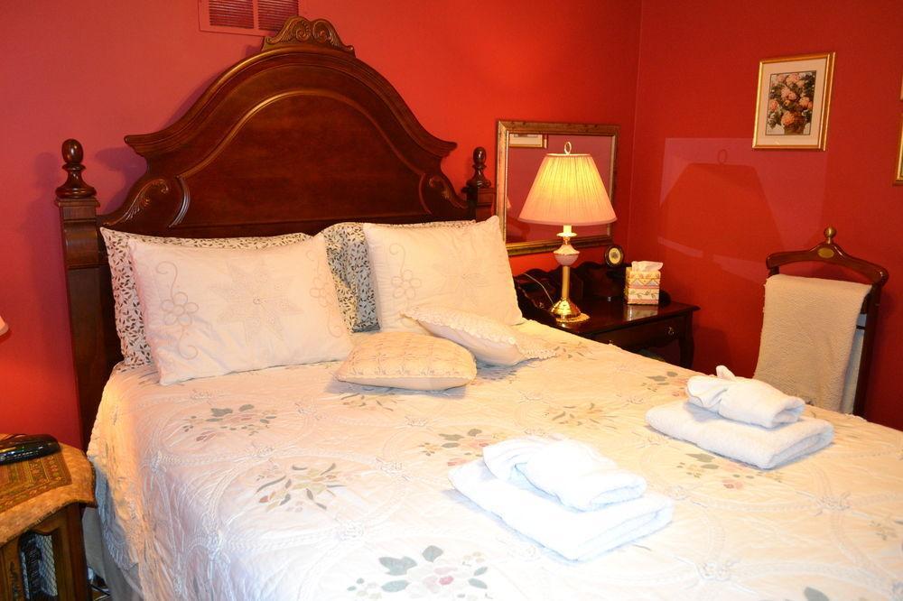 ניאגרה און דה לייק Williams Gate Bed & Breakfast Private Suites מראה חיצוני תמונה
