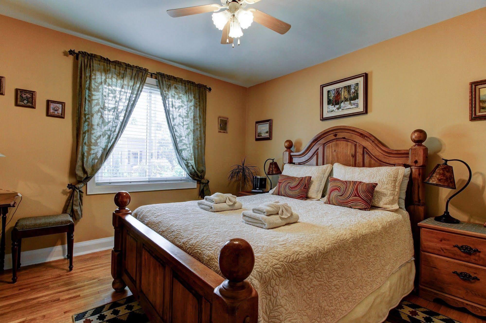 ניאגרה און דה לייק Williams Gate Bed & Breakfast Private Suites מראה חיצוני תמונה